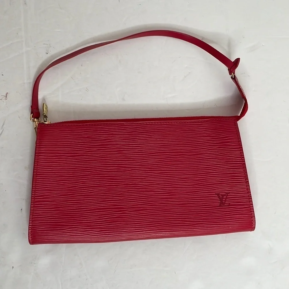 Authentic Louis Vuitton Epi Pochette Accessoires